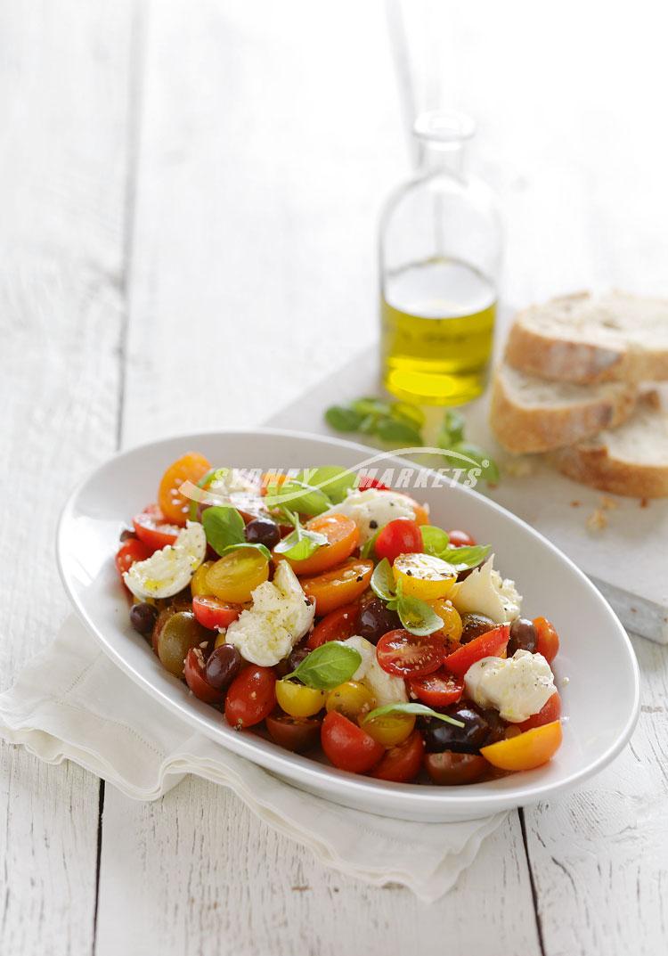 Tomato medley, mozzarella & basil salad